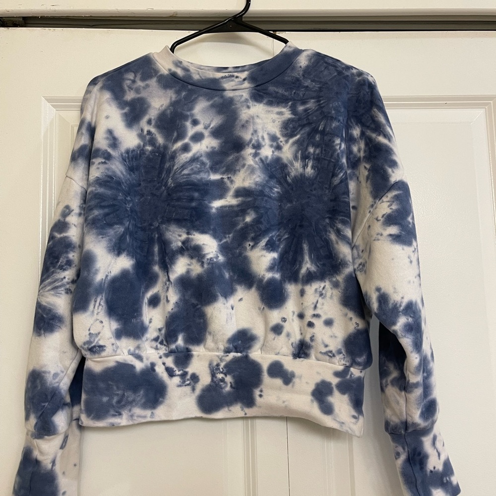 Old Navy’s Blue Dye Tie Sweater